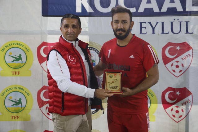 Plajda Şampiyon Kocaalispor