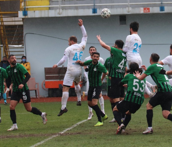 Pazarspor-Sakaryaspor: 2-3