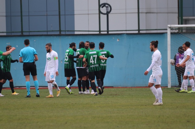Pazarspor-Sakaryaspor: 2-3