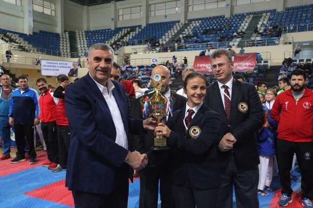 Hep birlikte daha büyük başarılara imza atacağız