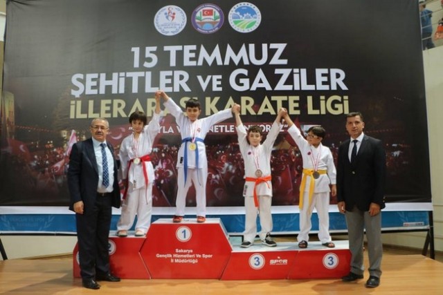 15 Temmuz  Karate Ligi Düzenlendi