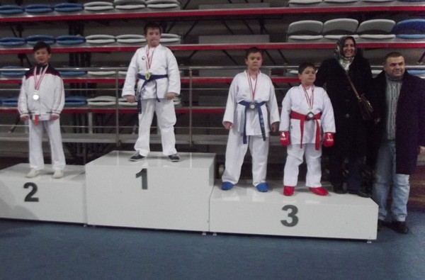 İller Arası Karate Lig 17 Madalya