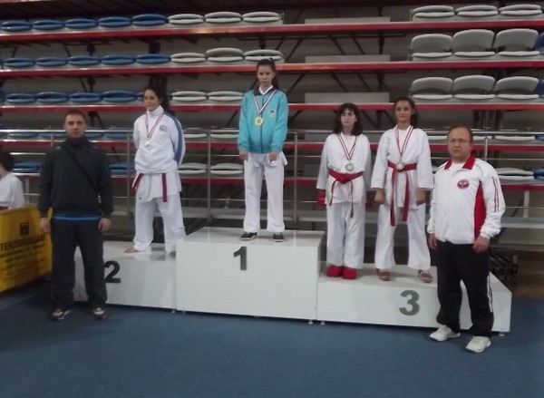 İller Arası Karate Lig 17 Madalya