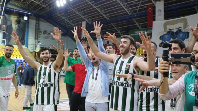 Sakarya Büyükşehir Basket Süper Lige yükseldi
