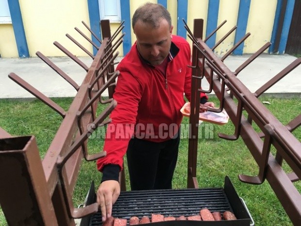 Şampiyonluğu mangal partisi ile kutladılar