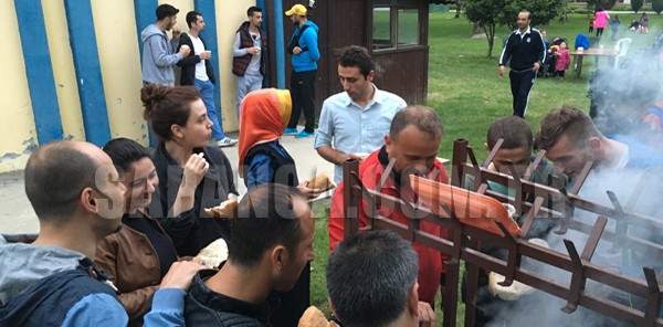 Şampiyonluğu mangal partisi ile kutladılar