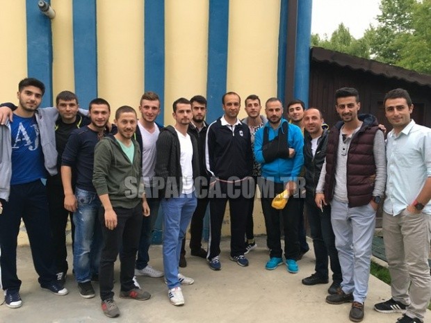 Şampiyonluğu mangal partisi ile kutladılar