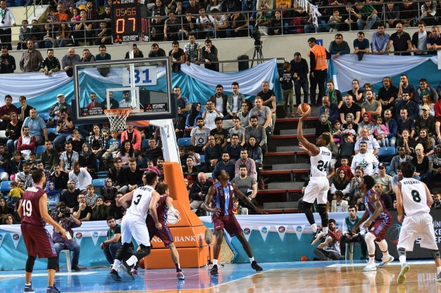 Sakarya Büyükşehir-Trabzonspor:87-82
