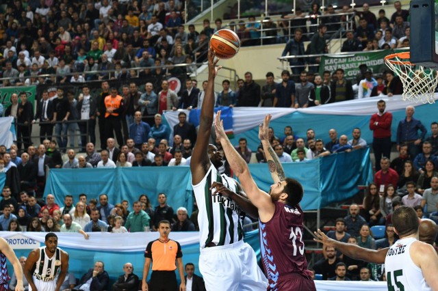 Sakarya Büyükşehir-Trabzonspor:87-82