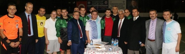 24 Kasım Futbol Turnuvası Şampiyonu Hendek MTAL