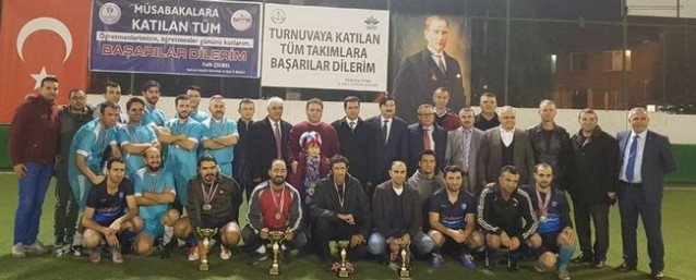 24 Kasım Futbol Turnuvası Şampiyonu Hendek MTAL