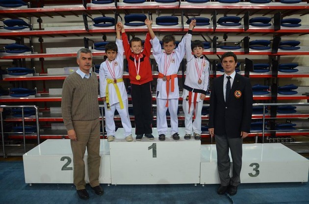Karate'de Şehitler Anıldı