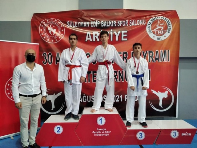 Karate'de 30 Ağustos Coşkusu
