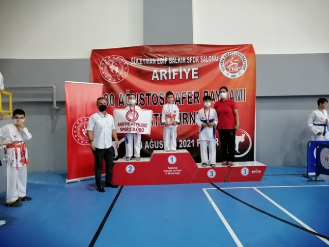 Karate'de 30 Ağustos Coşkusu