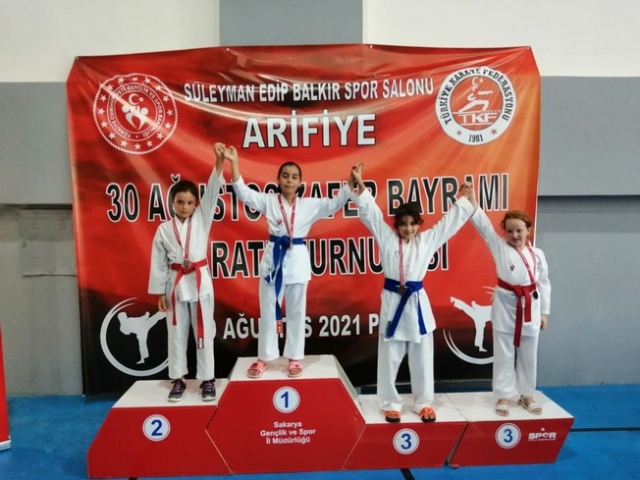 Karate'de 30 Ağustos Coşkusu