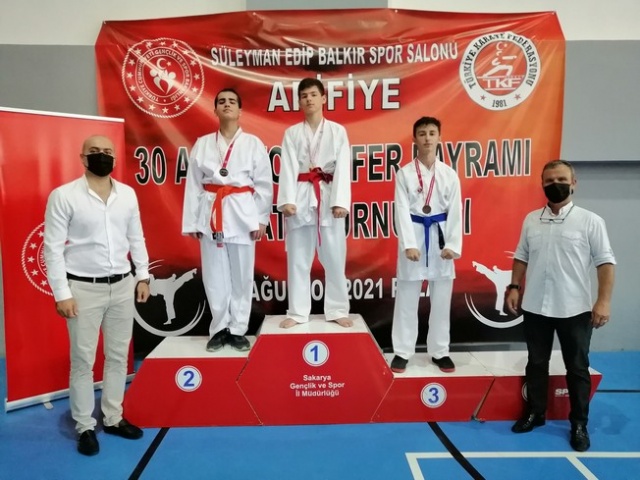 Karate'de 30 Ağustos Coşkusu