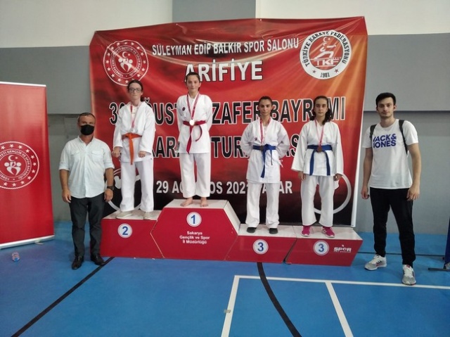 Karate'de 30 Ağustos Coşkusu