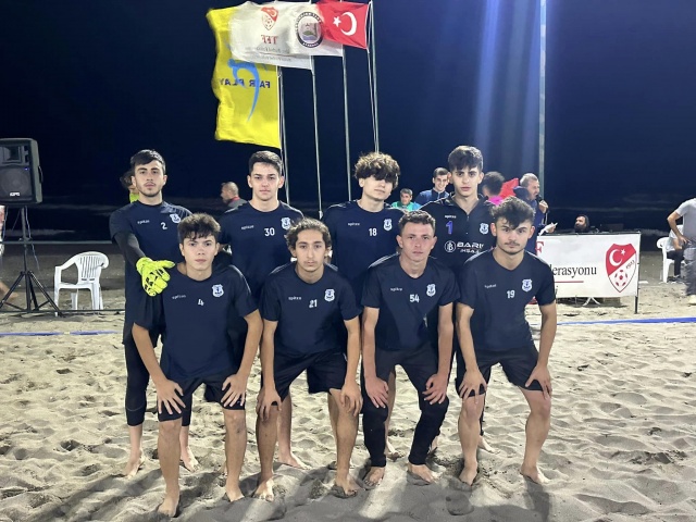 Plajda Şampiyon Kocaalispor