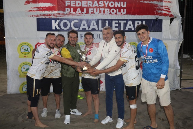 Plajda Şampiyon Kocaalispor