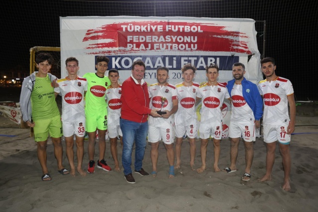 Plajda Şampiyon Kocaalispor