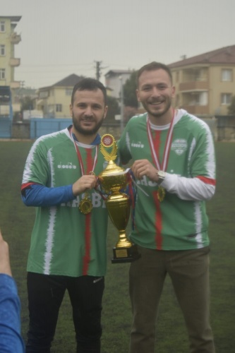 Şampiyon Kızılcıkspor Kupasını aldı
