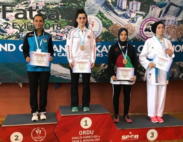 Büyükşehir Karate'den 17 Madalya