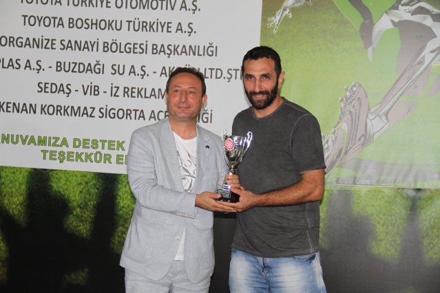 Olgunlar Futbol Turnuvası'nda Şampiyon İZREK