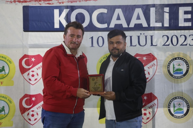 Plajda Şampiyon Kocaalispor