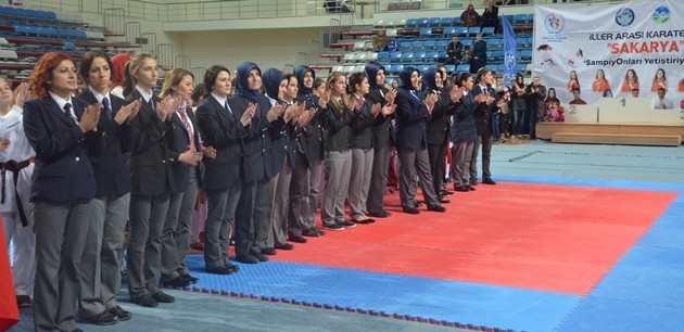 8 Mart Bayanlar Karate Turnuvası