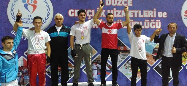 Kick Bokscular Düzce'den Şen döndü