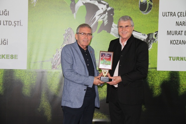 Olgunlar Futbol Turnuvası'nda Şampiyon İZREK