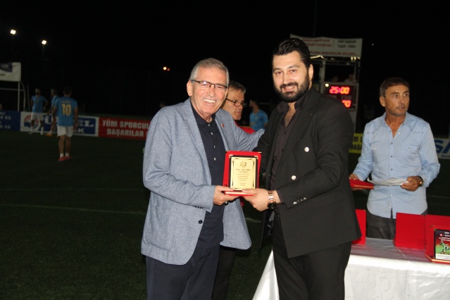 Olgunlar Futbol Turnuvası'nda Şampiyon İZREK