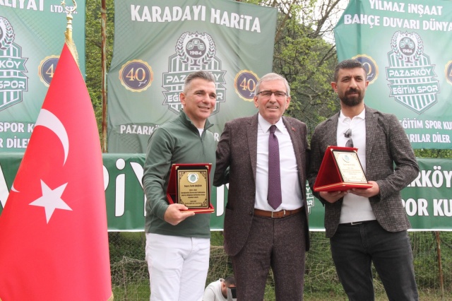 Pazarköy Eğitimspor şampiyonluk kupasını aldı