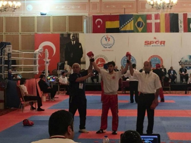 Şampiyona davullu zurnalı karşılama