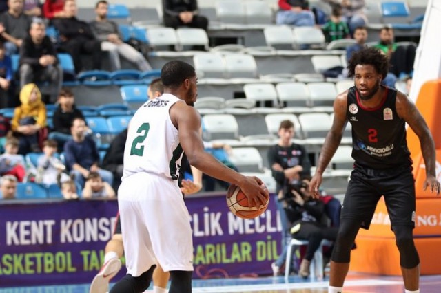 Sakarya Büyükşehir-Gaziantep Basket: 79-57