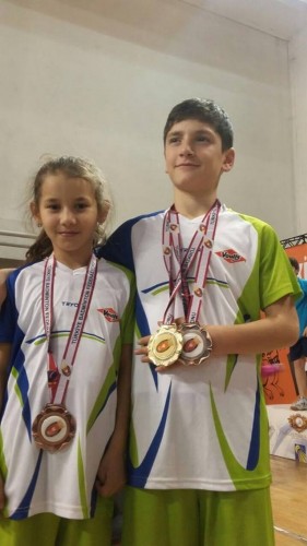 Badmintoncular Ankara'dan Madalya ile döndü