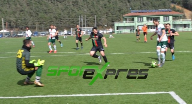 Hendek Dereköy-Karasu Güvenspor:0-0