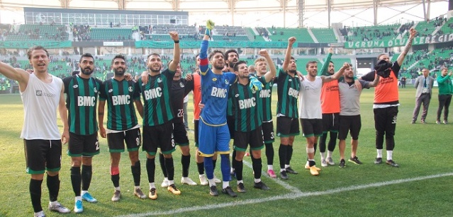 Sakaryaspor-Eyüpspor maçı fotoğrafları