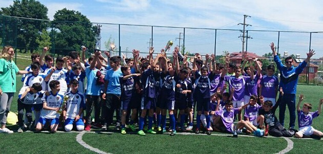 Ferizli'de futbolun yıldızları belli oldu