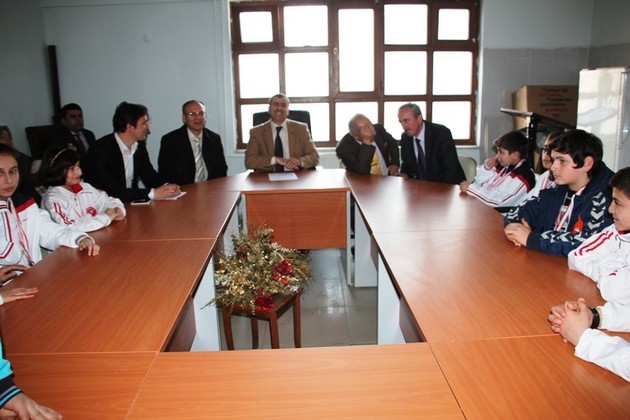 Geyveli Karatecilerden 9 Madalya