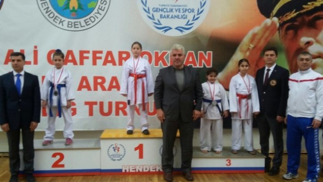 Geyve’den anlamlı 16 Madalya