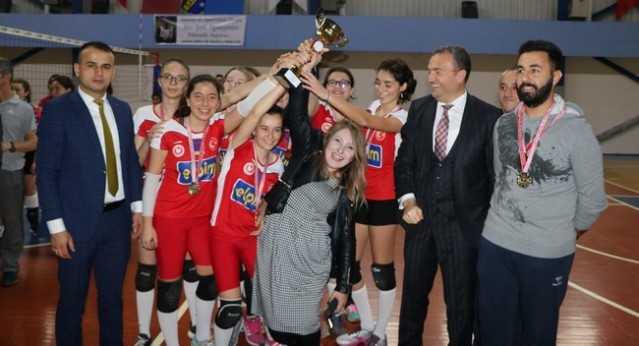 Gençler Voleybolda Şampiyonlar belli oldu