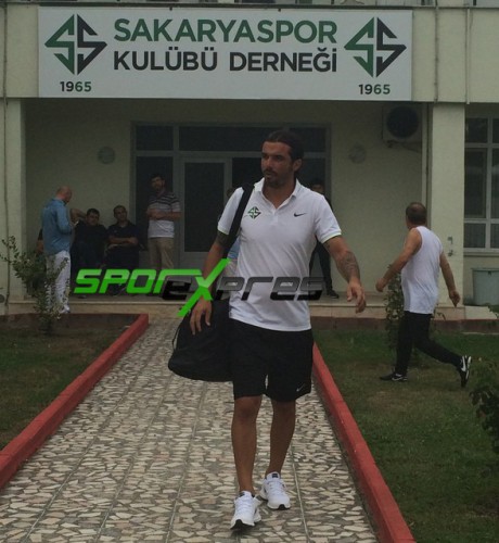 Sakaryaspor Bolu'da kampa girdi.