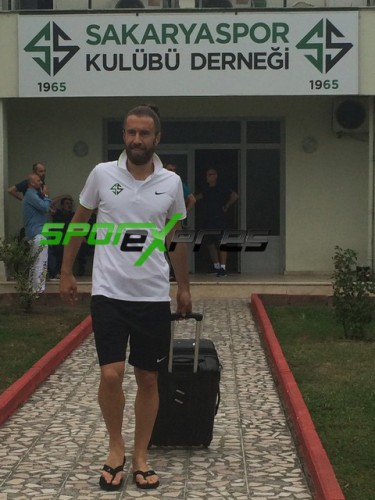 Sakaryaspor Bolu'da kampa girdi.