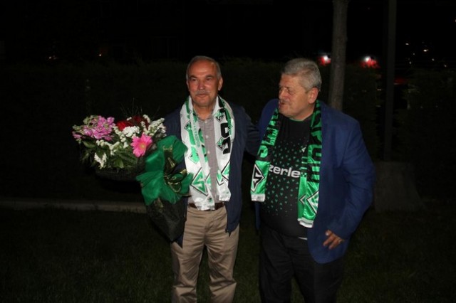 Harmanlıkspor şampiyonluğu kutladı