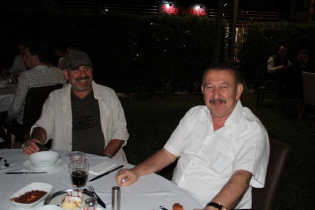 Harmanlıkspor şampiyonluğu kutladı