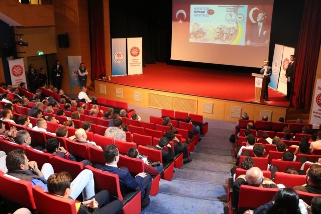 Yılın sporcularına ödülleri verildi