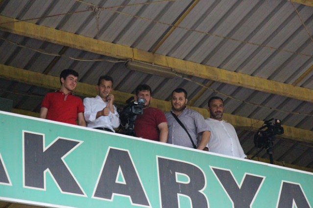 Sakaryaspor Yomraspor maçı fotoğrafları