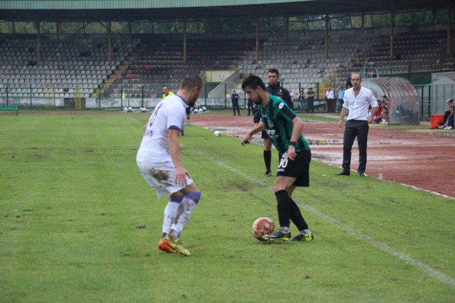 Sakaryaspor Yomraspor maçı fotoğrafları