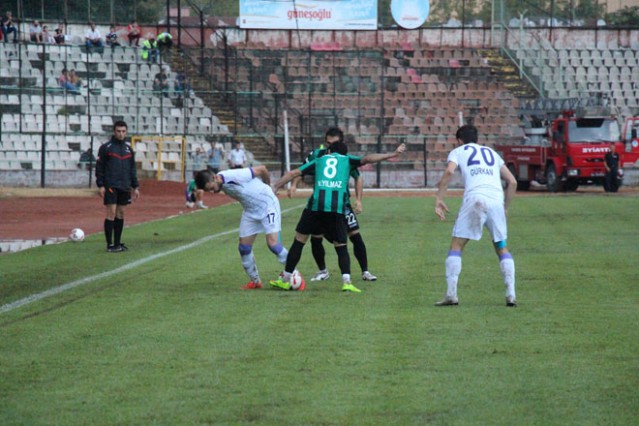 Sakaryaspor Yomraspor maçı fotoğrafları